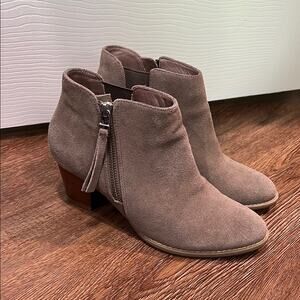 Women's Vionic Suede Ankle Boots - Taupe